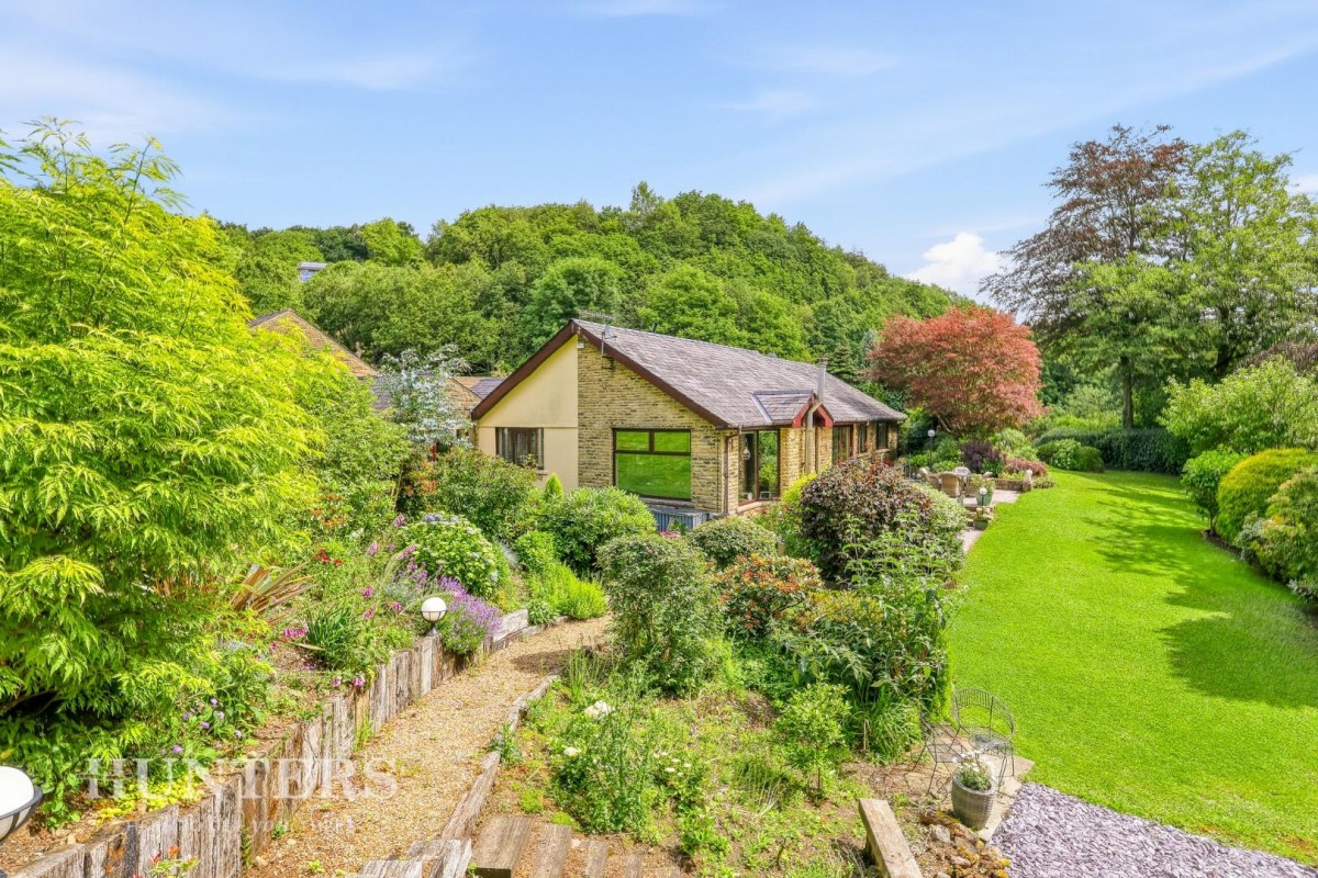 Clouds Hill, Cross Stone Road, Todmorden, OL14 8RB