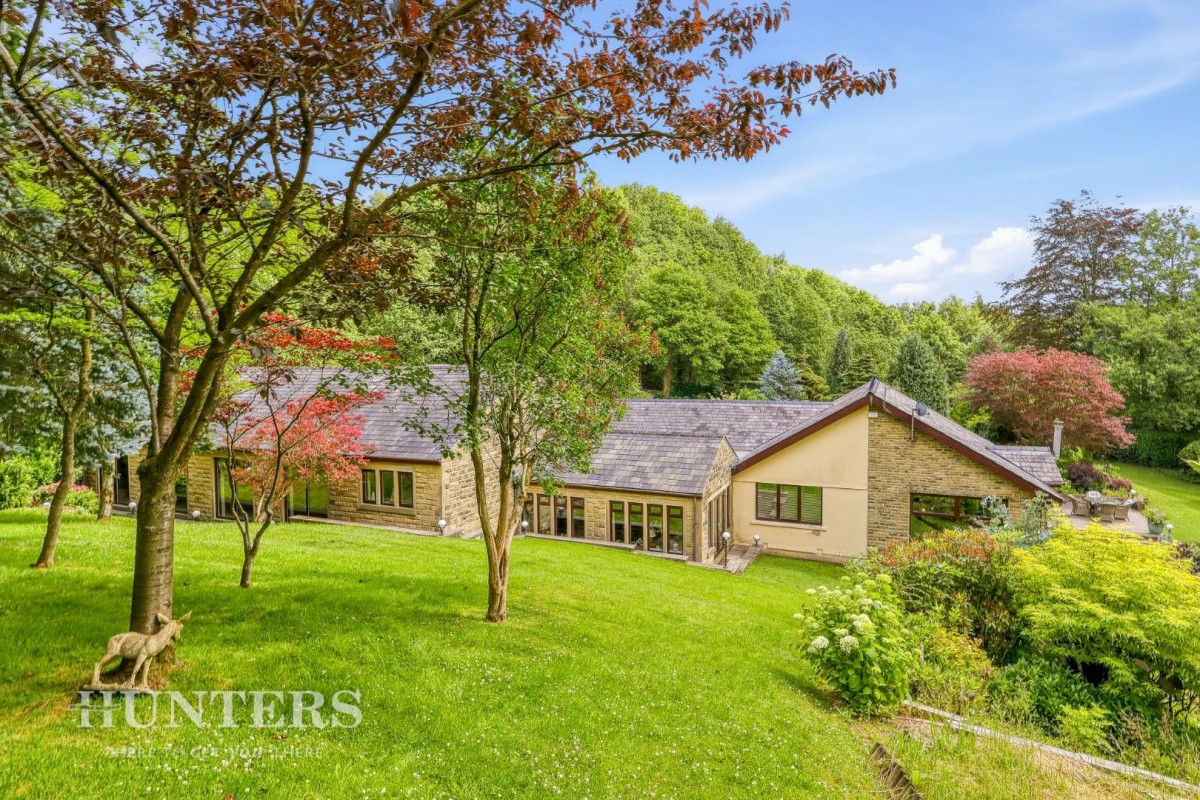 Clouds Hill, Cross Stone Road, Todmorden, OL14 8RB
