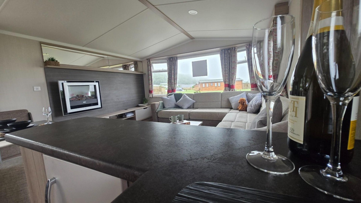 Swift Loire, Scarborough Lodge Retreat, Scarborough