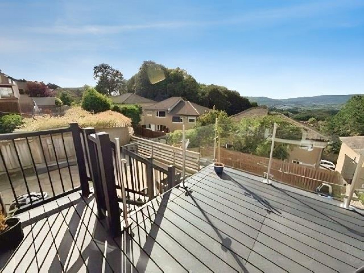 Nab Wood Drive, Shipley