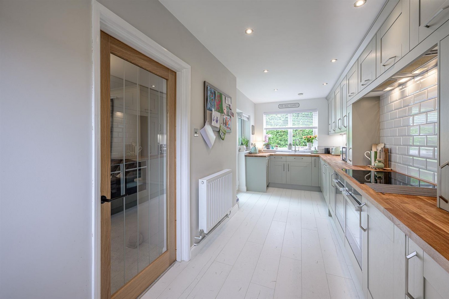 Sunnymede Road, Kingswinford, DY6 8RB