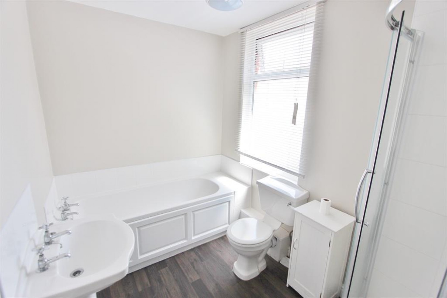 4 bedroom House to let in Osborne Road, Sheffield, S11 9AZ