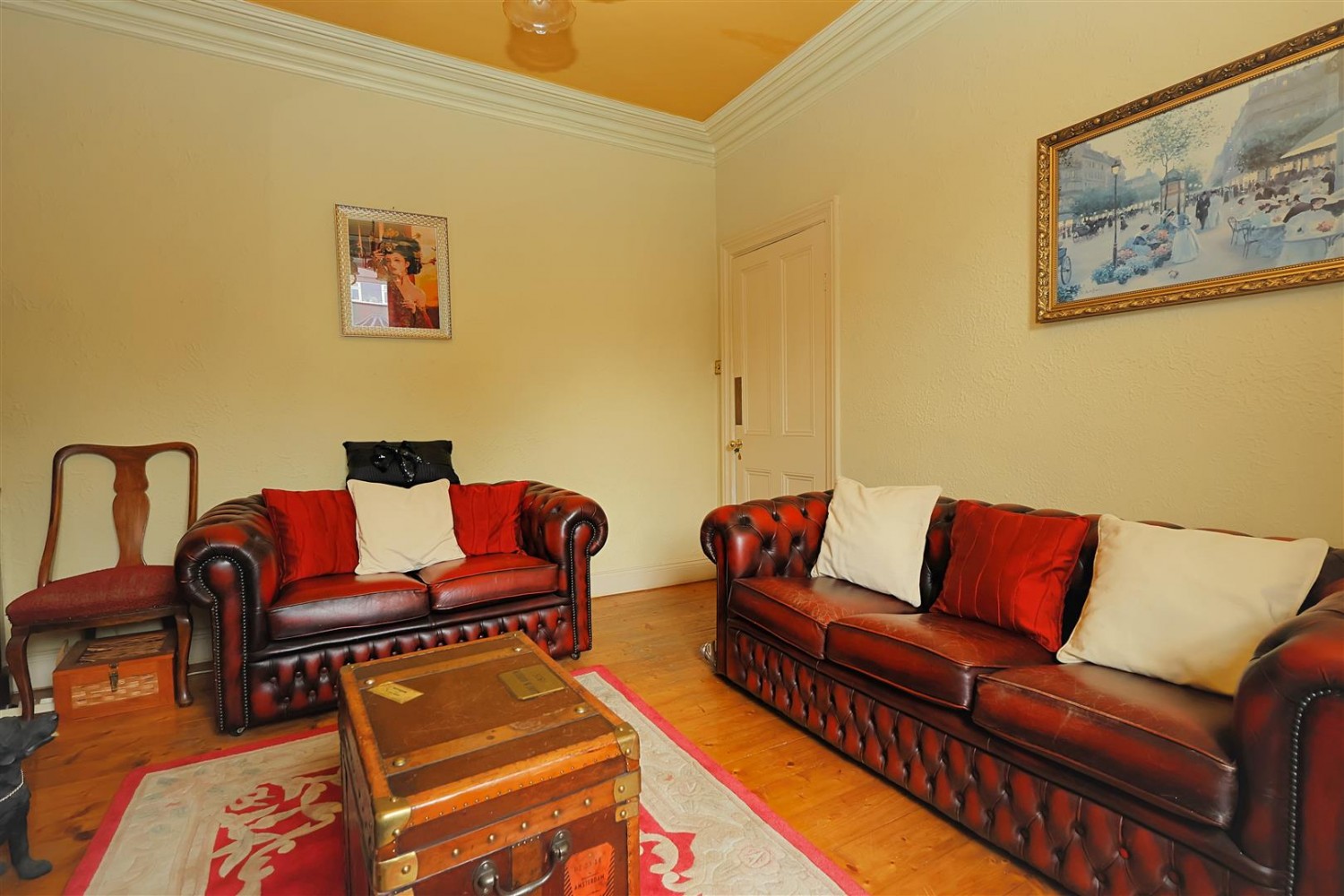 2 bedroom House for sale in Ravenscliffe Road, Calverley, Pudsey