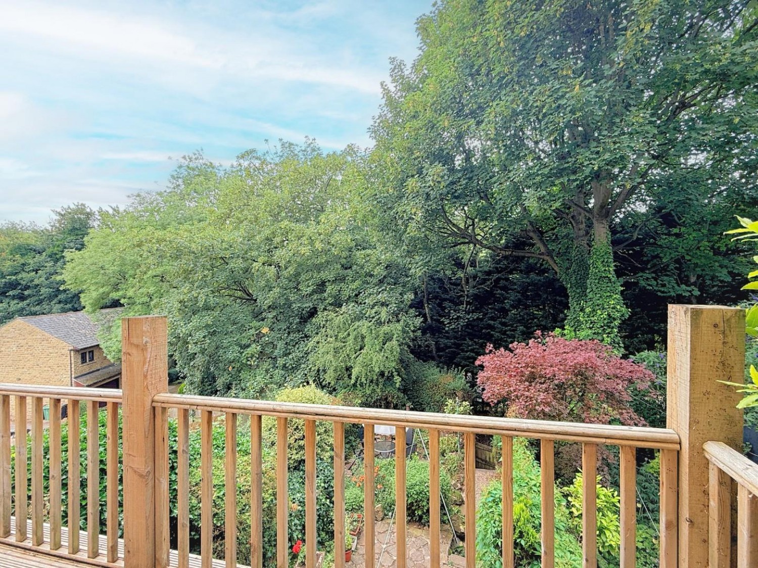 2 bedroom House for sale in Ravenscliffe Road, Calverley, Pudsey