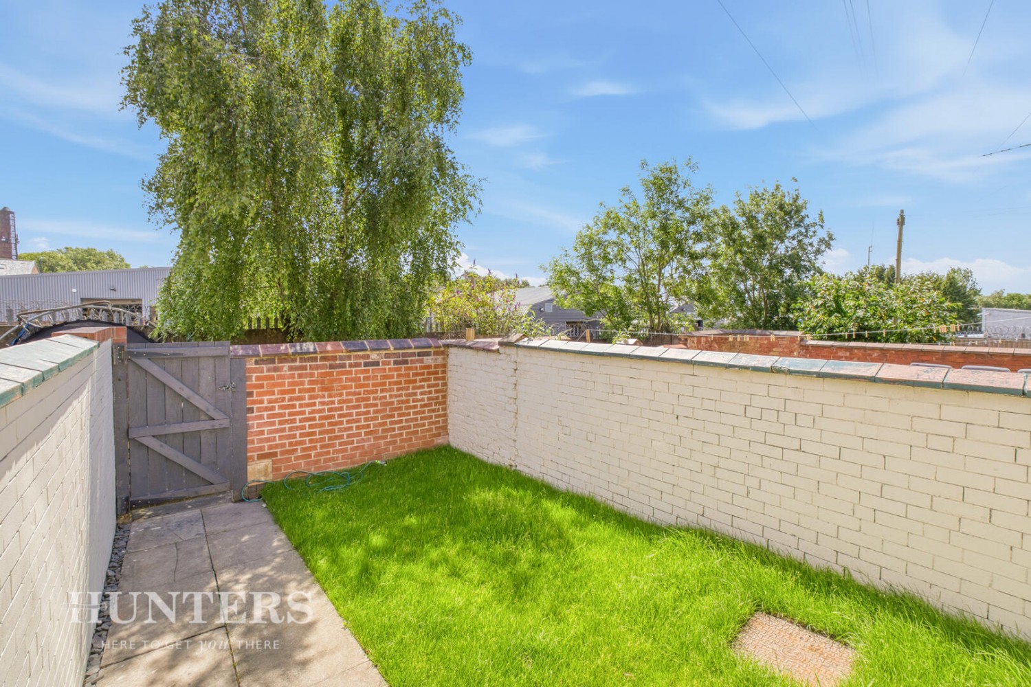 2 bedroom House for sale in Vine Street, Chadderton, Oldham