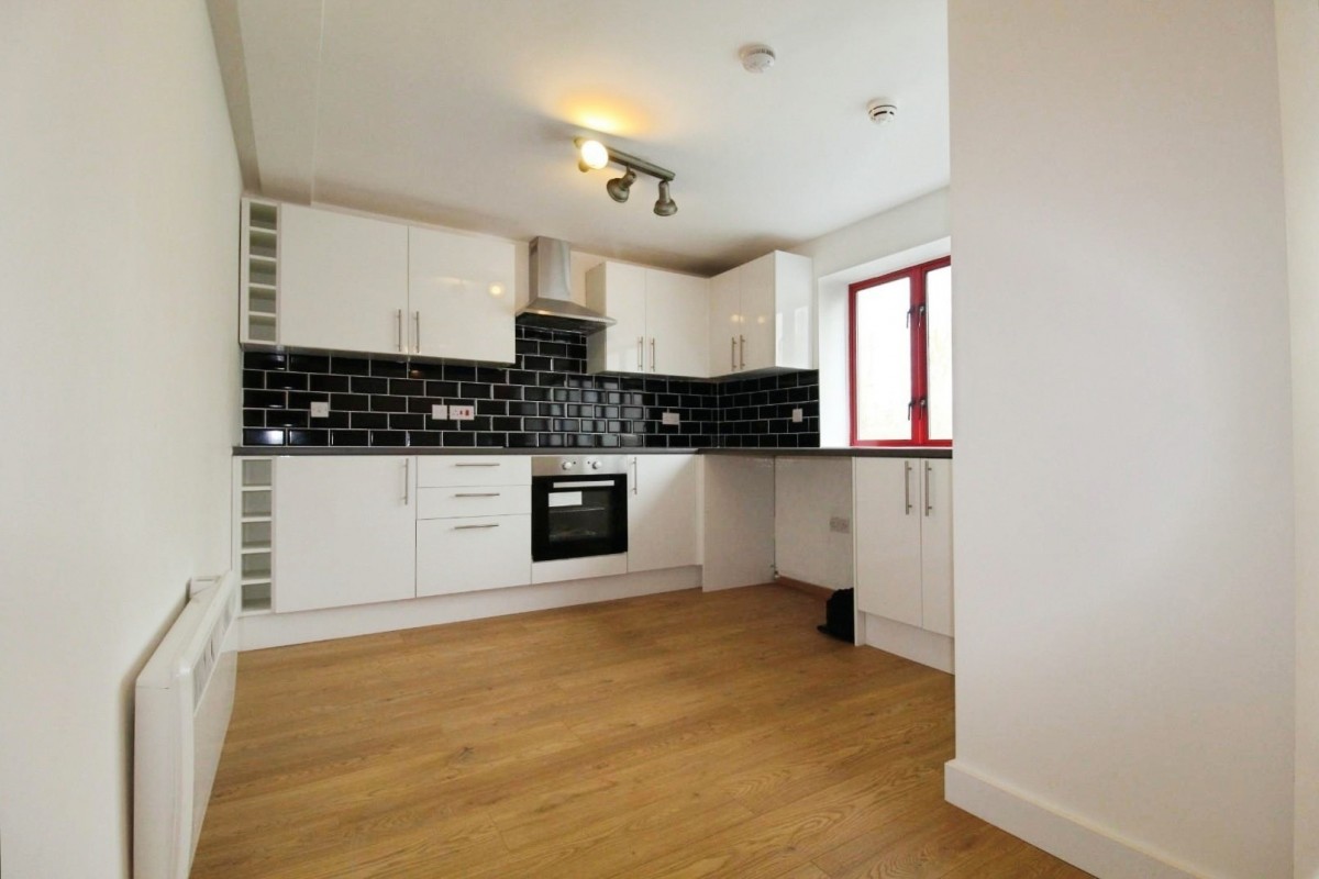 Eleanor Way, Waltham Cross