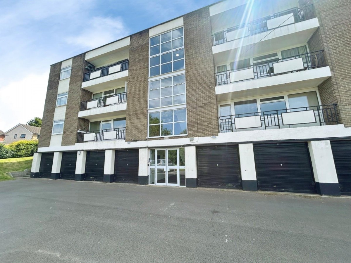 Hollins Court, Harrogate