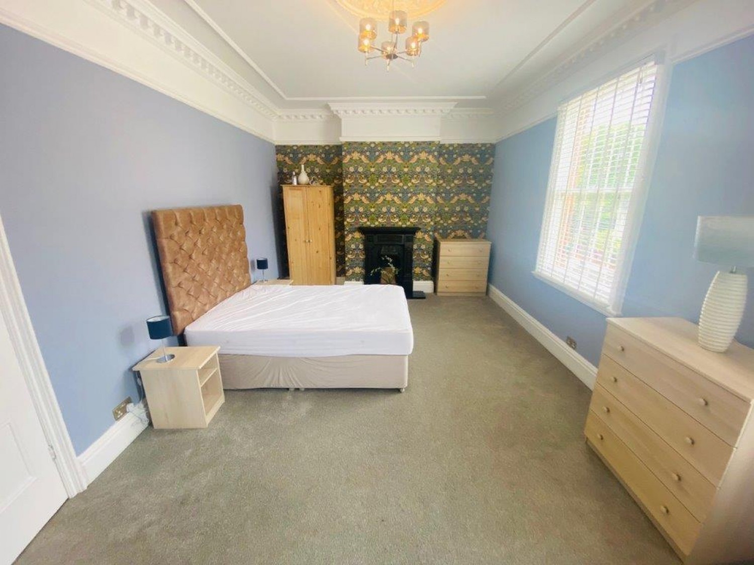 4 bedroom House to let in Victoria Road, Sutton Coldfield