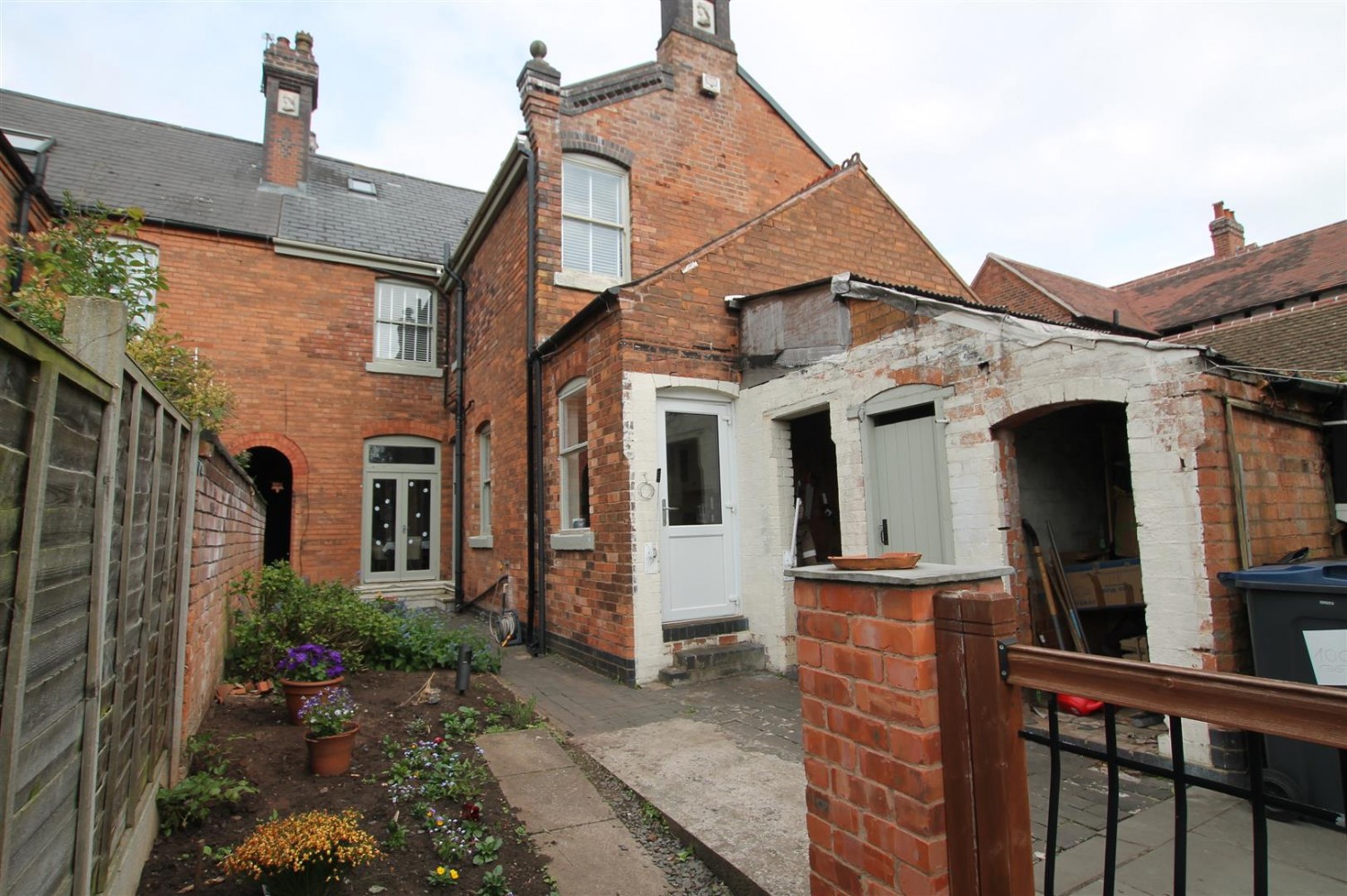 4 bedroom House to let in Victoria Road, Sutton Coldfield
