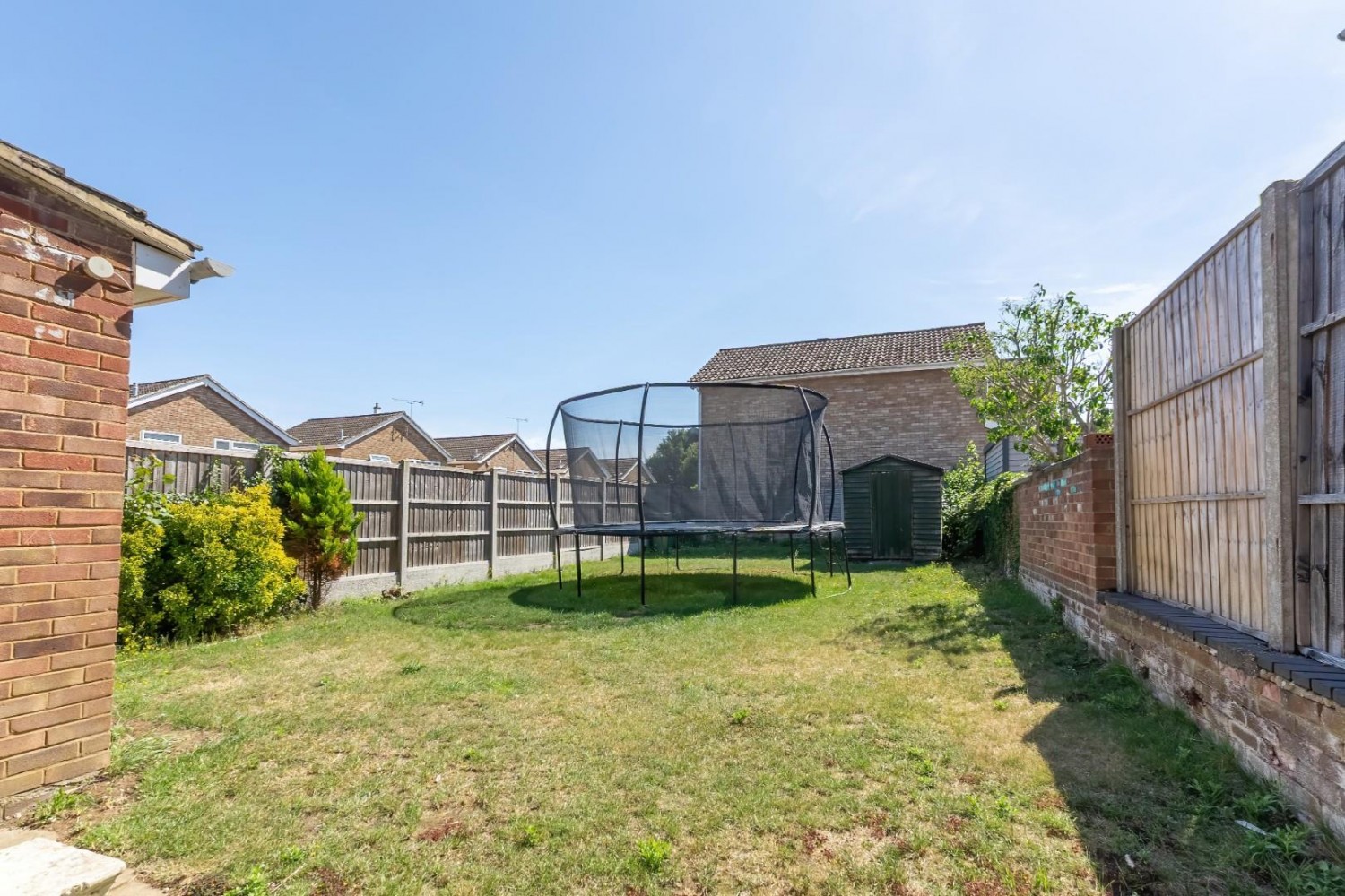 3 bedroom House for sale in Dove Tree Road, Leighton Buzzard
