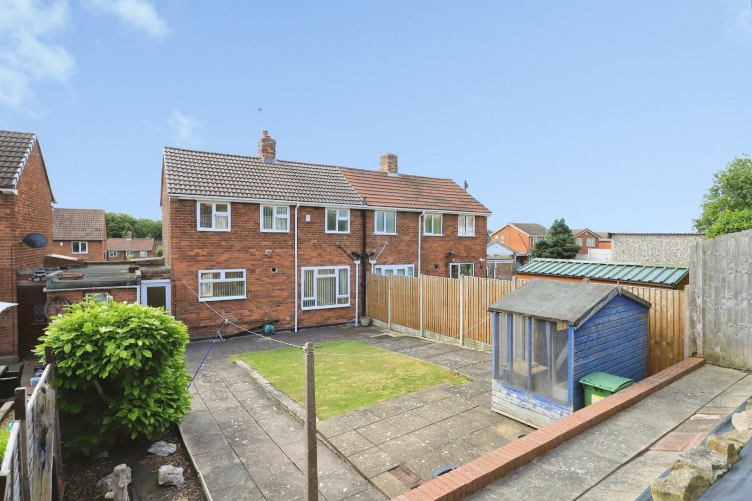2 bedroom House for sale in Sandfield Grove, Lower Gornal, DY3