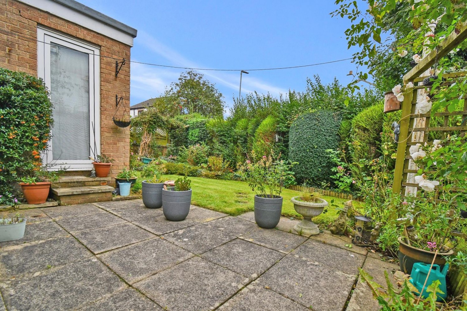 3 bedroom House for sale in St. Johns Drive, Yeadon, Leeds
