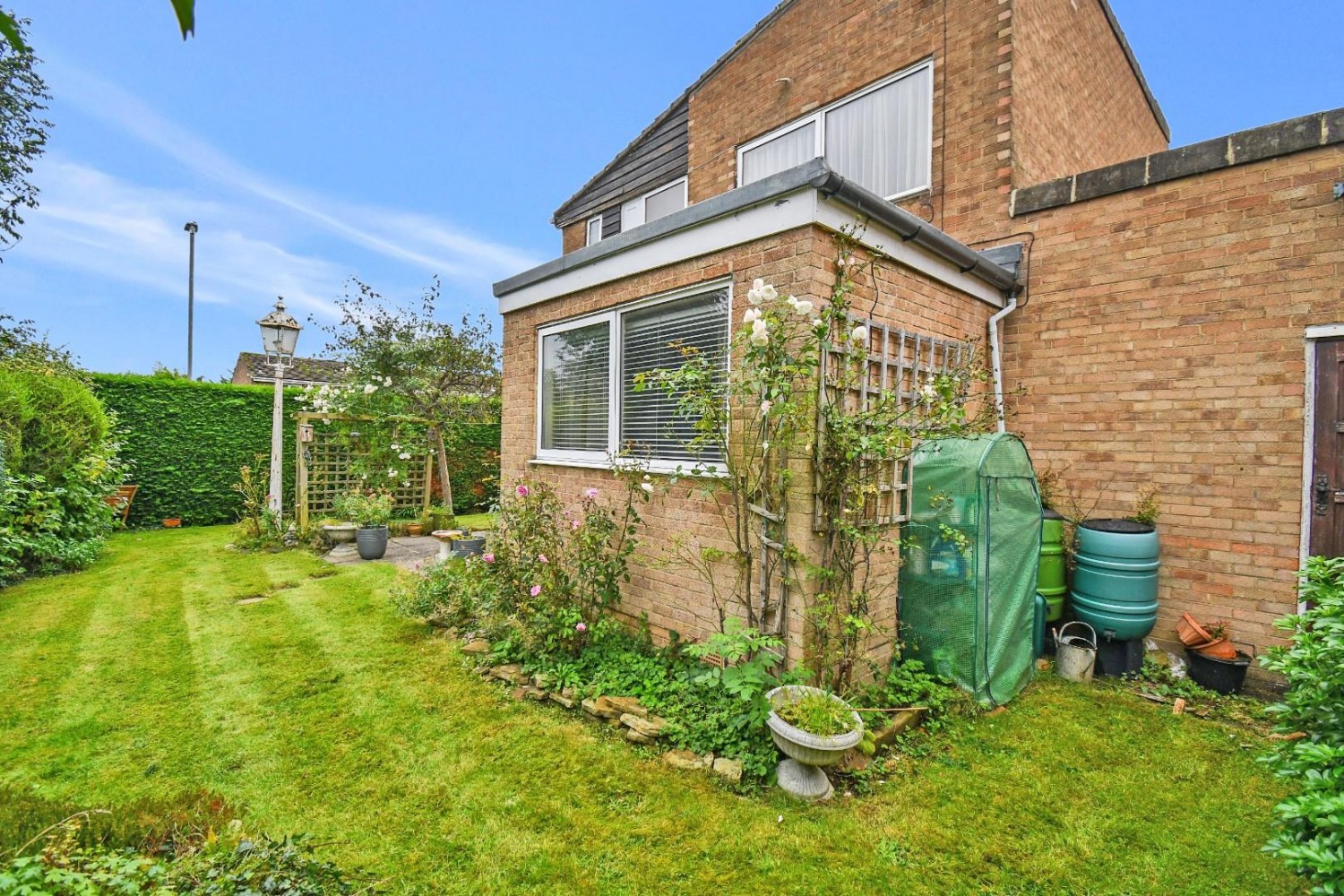 3 bedroom House for sale in St. Johns Drive, Yeadon, Leeds