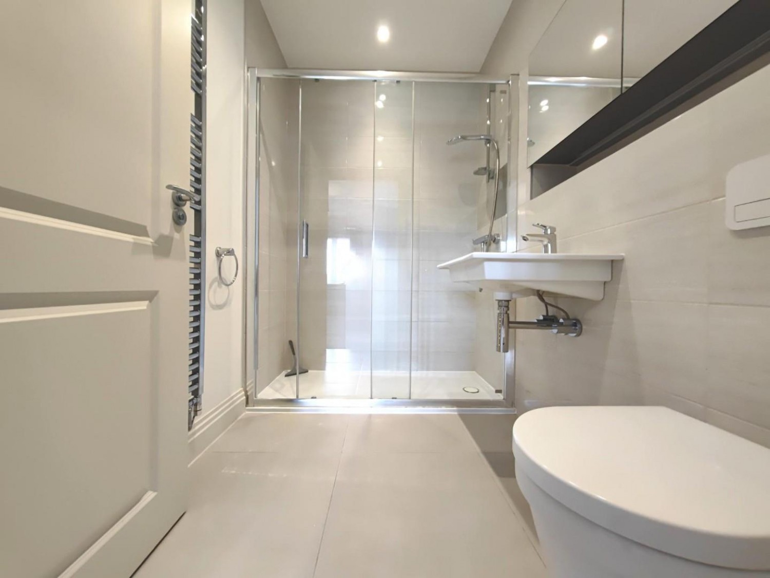 2 bedroom Flat for sale in Hazylwood, Wokingham