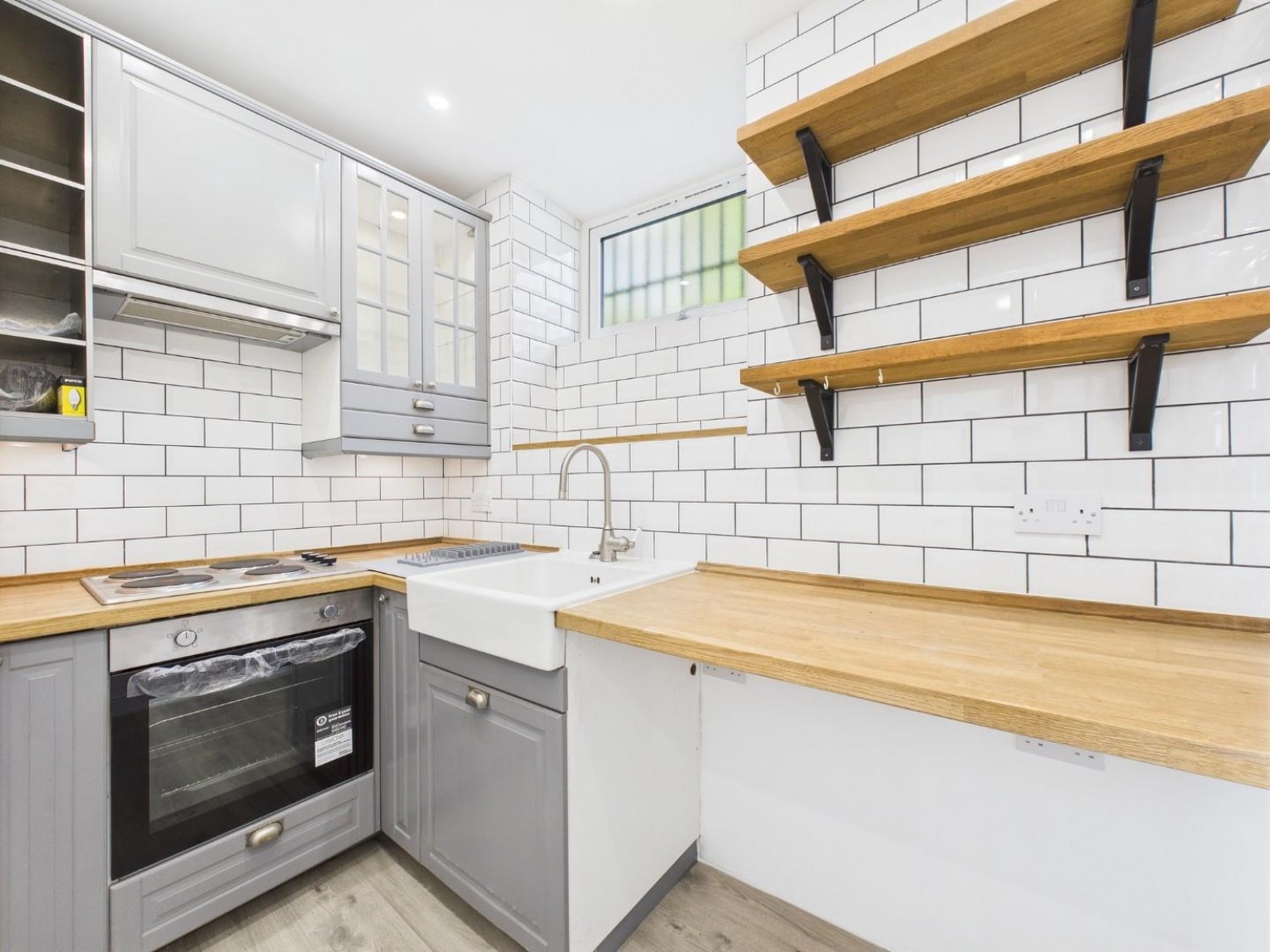 2 bedroom House to let in Walter Street, Bradford