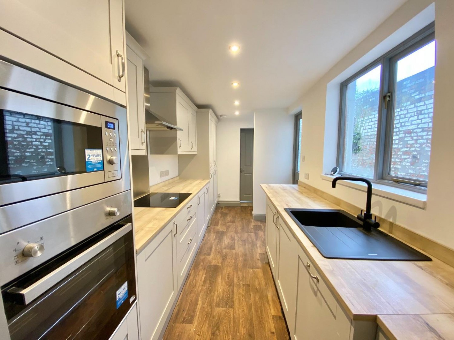 3 bedroom House to let in East Parade, Heworth, York