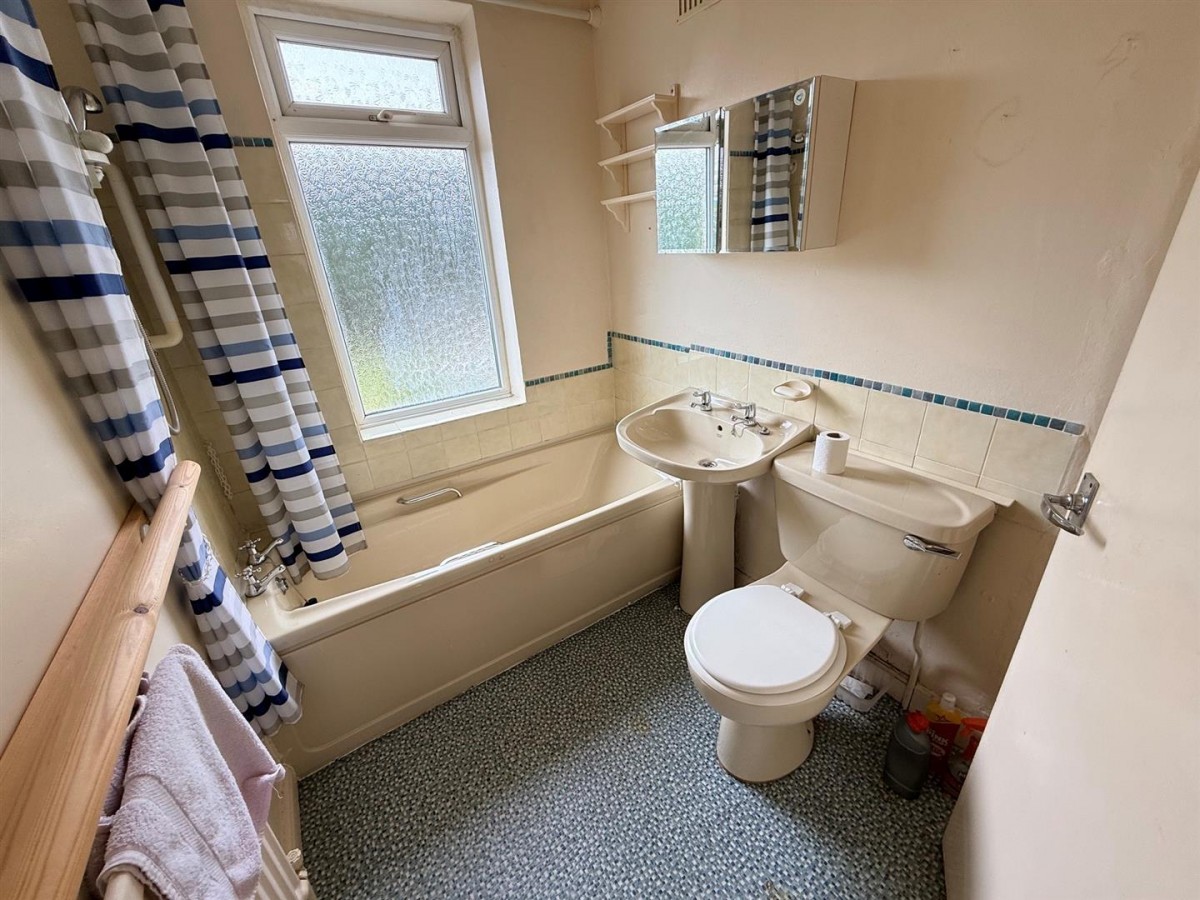 Shepherds Brook Road, Stourbridge, DY9 7DX