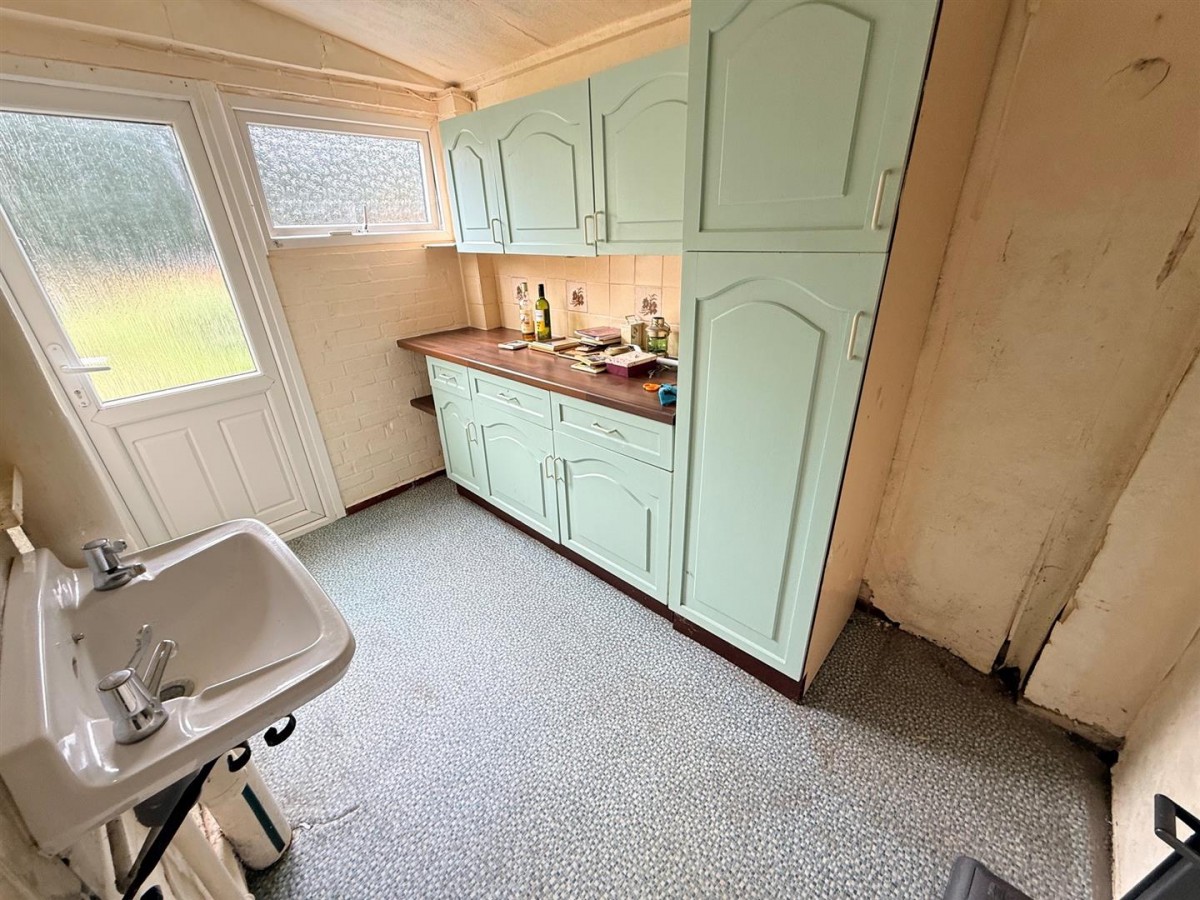 Shepherds Brook Road, Stourbridge, DY9 7DX