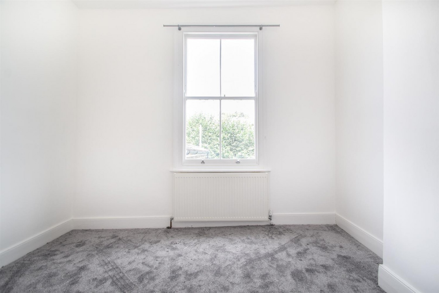 2 bedroom Flat to let in Ferntower Road, London, N5