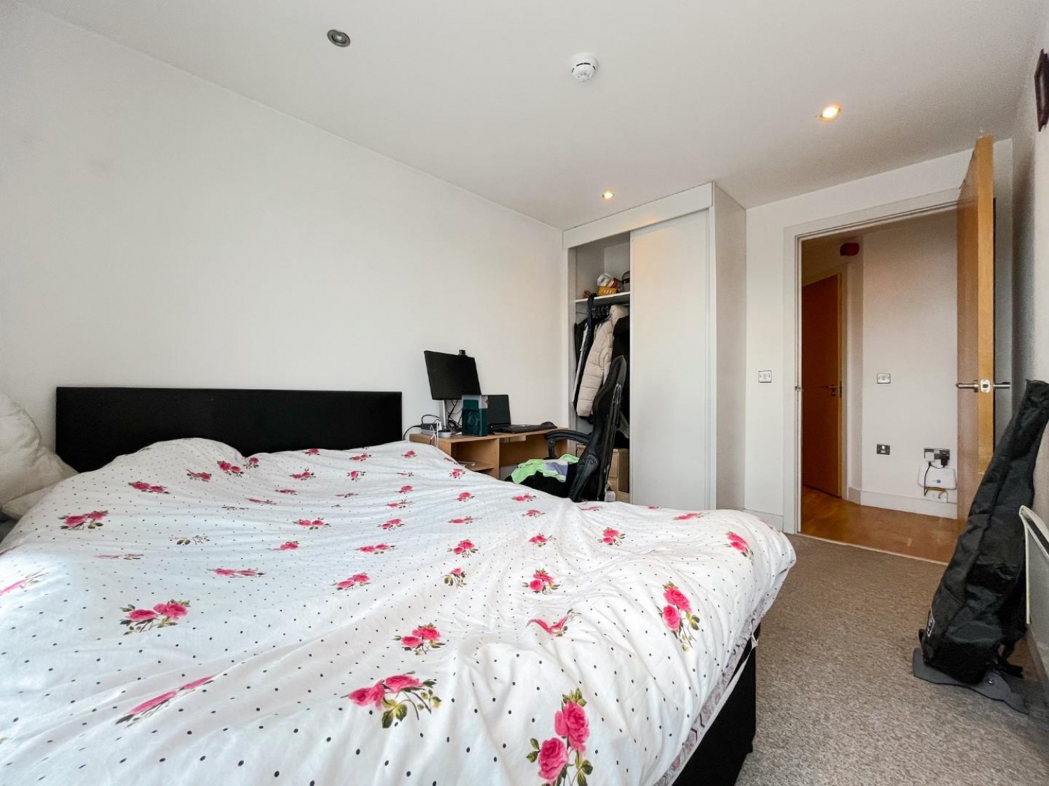 2 bedroom Flat to let in Cartier House, Clarence Dock, Leeds