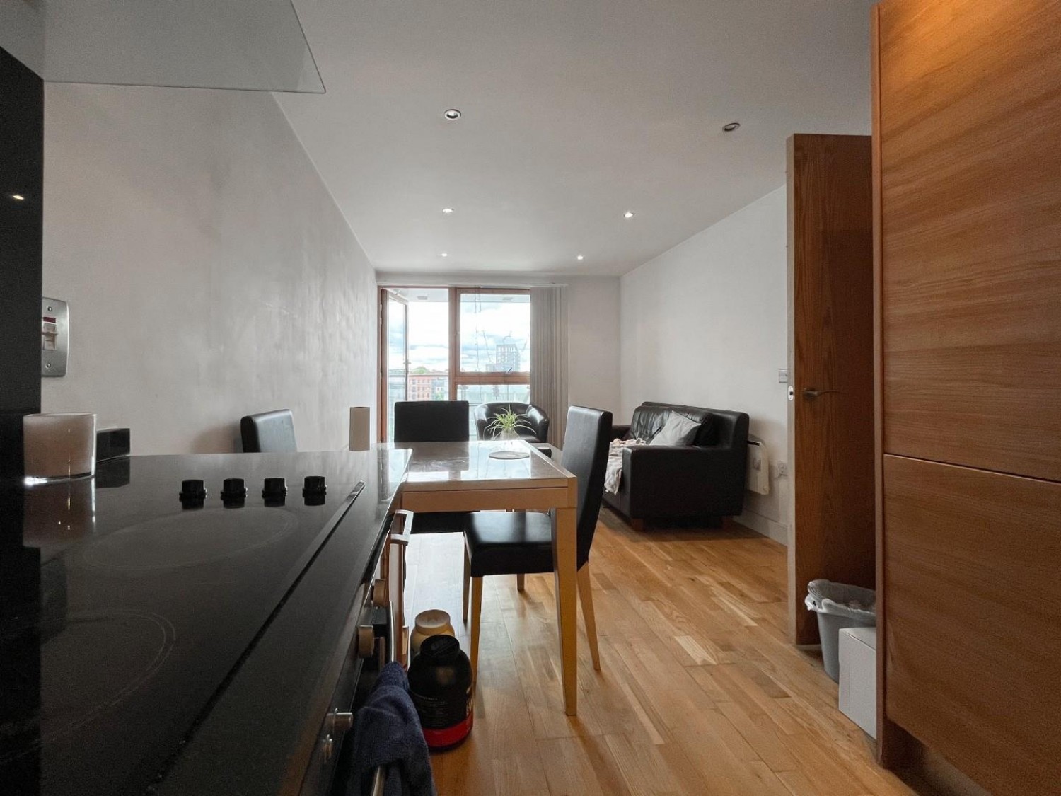 2 bedroom Flat to let in Cartier House, Clarence Dock, Leeds