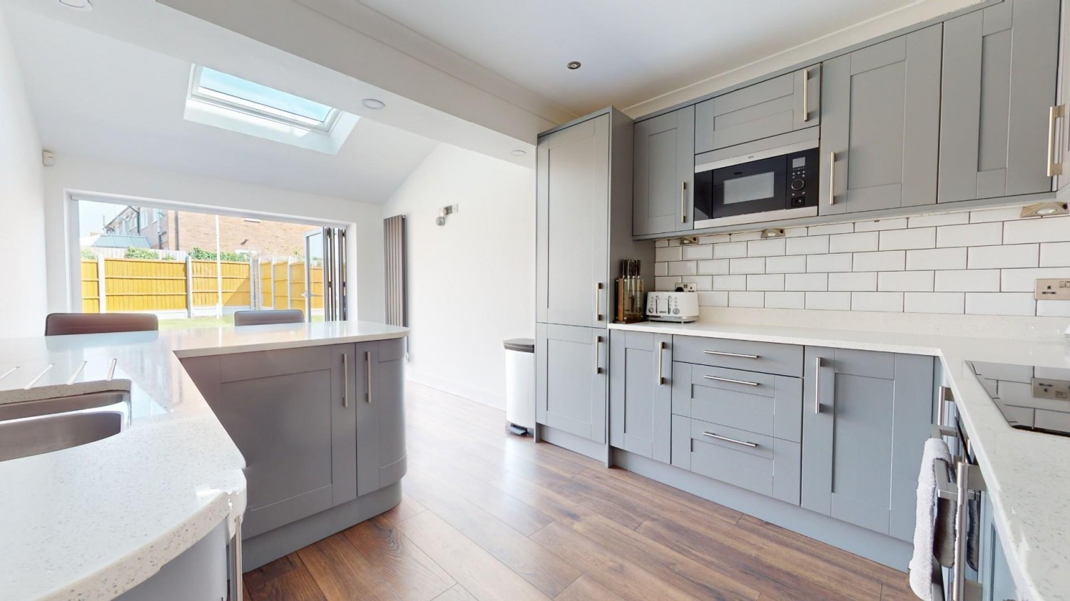 3 bedroom House for sale in Osney Way, Gravesend, DA12