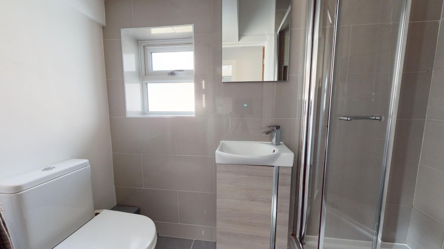 3 bedroom House for sale in Osney Way, Gravesend, DA12