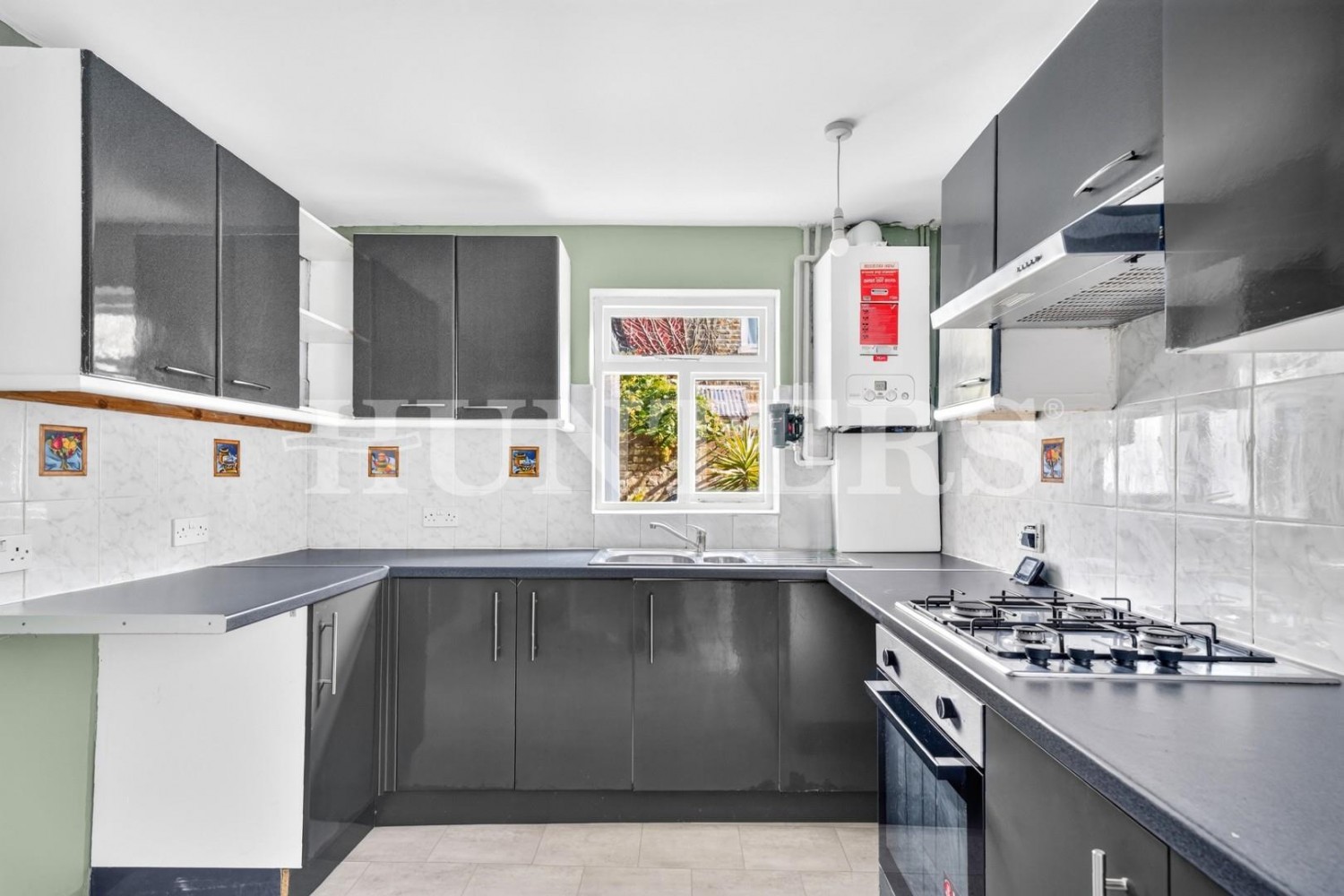4 bedroom House to let in Prince George Road, London, N16