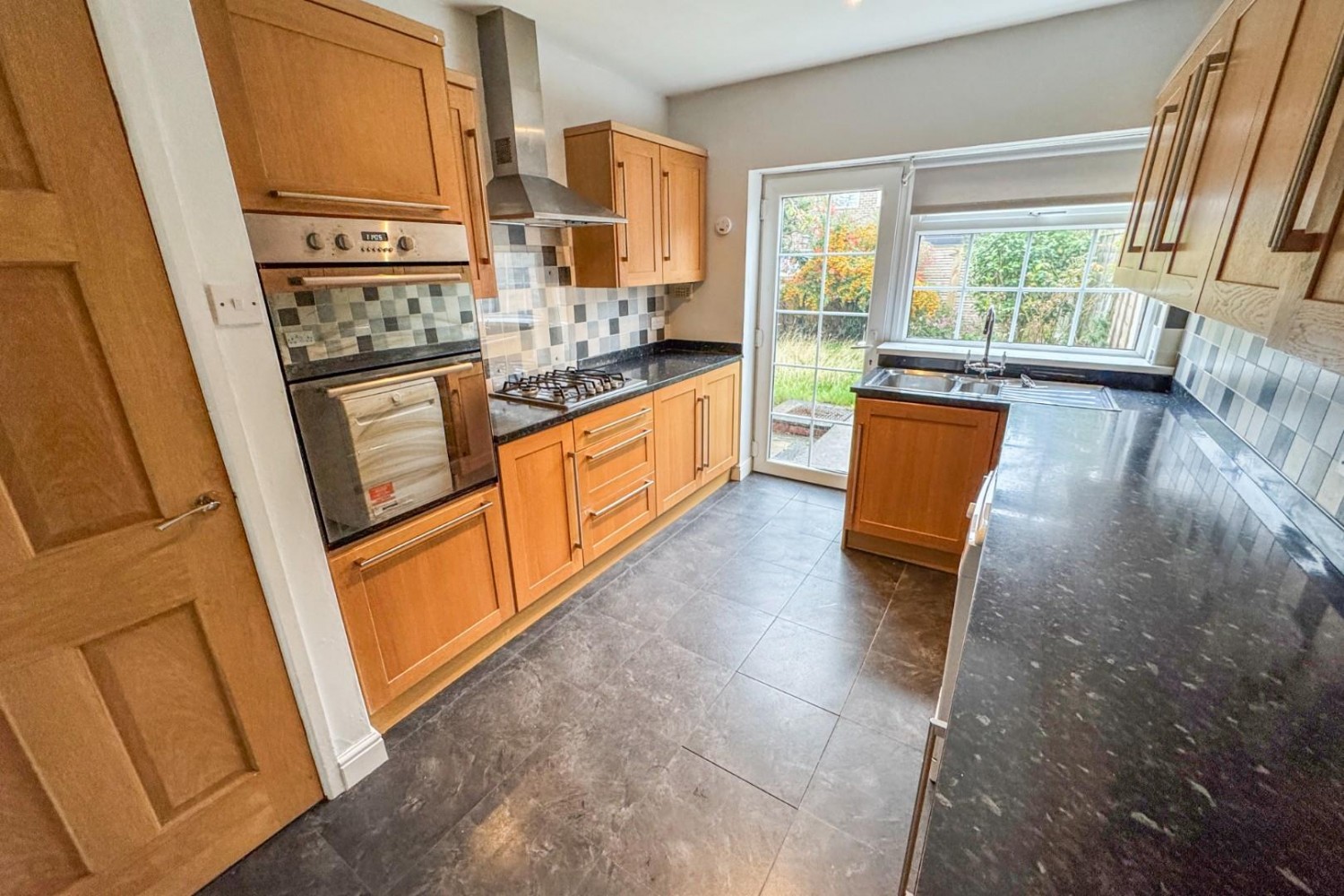 3 bedroom House to let in Brownberrie Lane, Horsforth