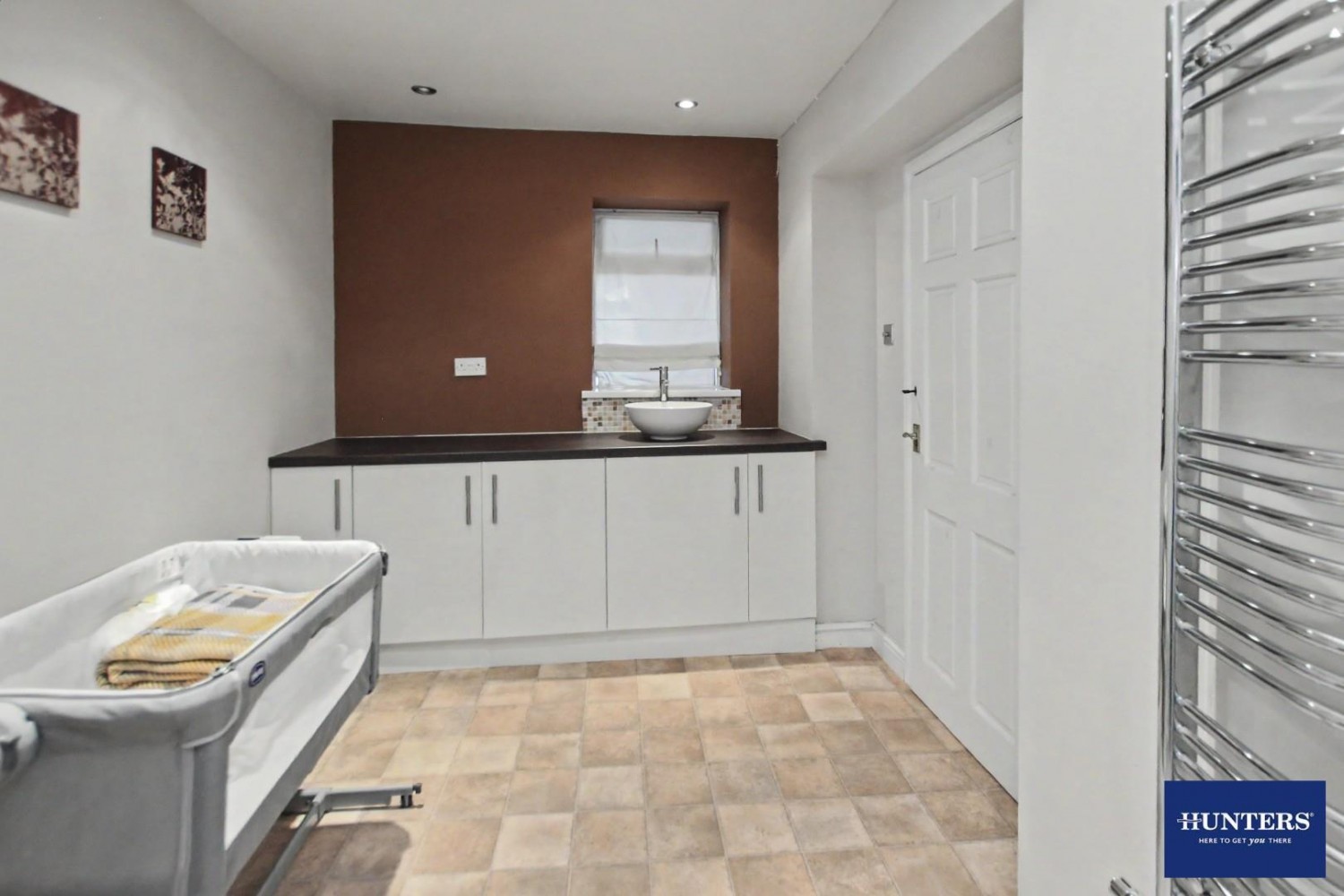 6 bedroom House for sale in Garden Lane Bradford, BD9 5QJ