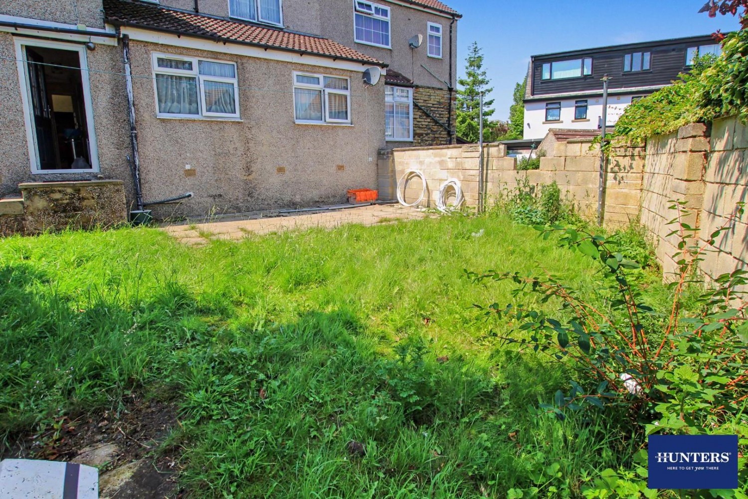 6 bedroom House for sale in Garden Lane Bradford, BD9 5QJ