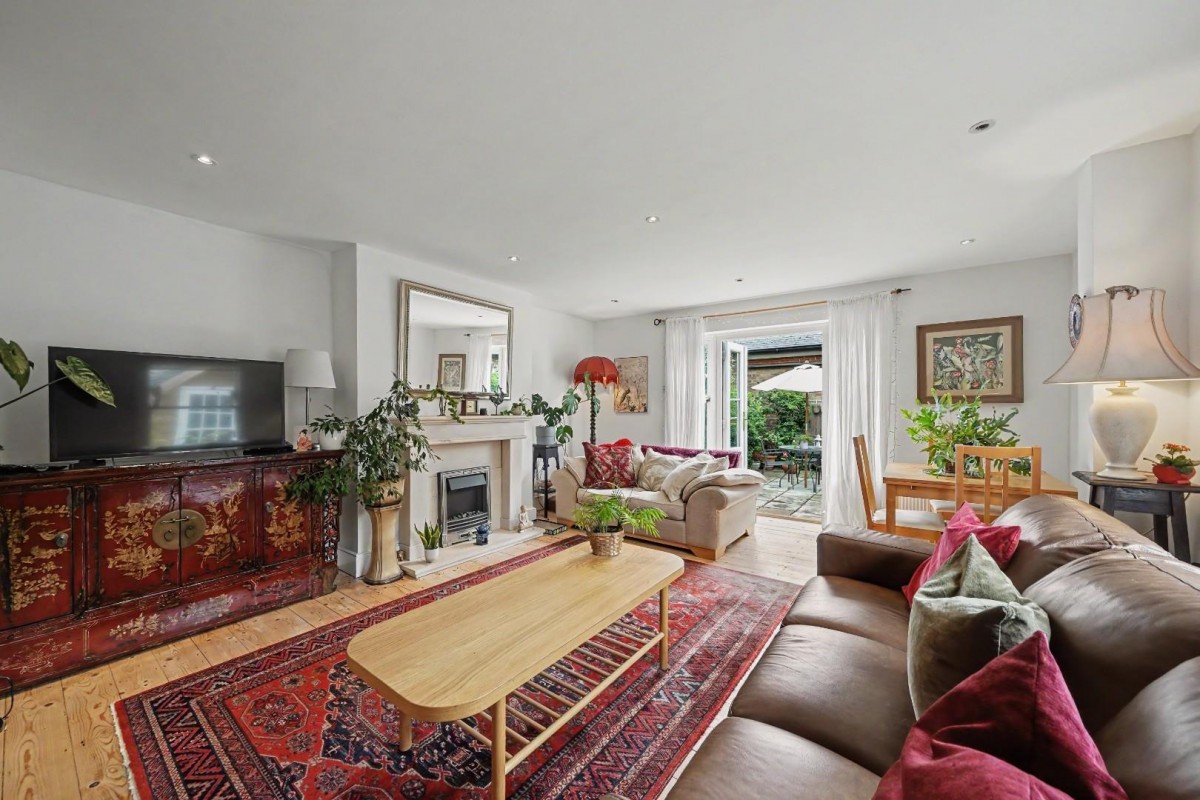 Dynevor Road, London, N16