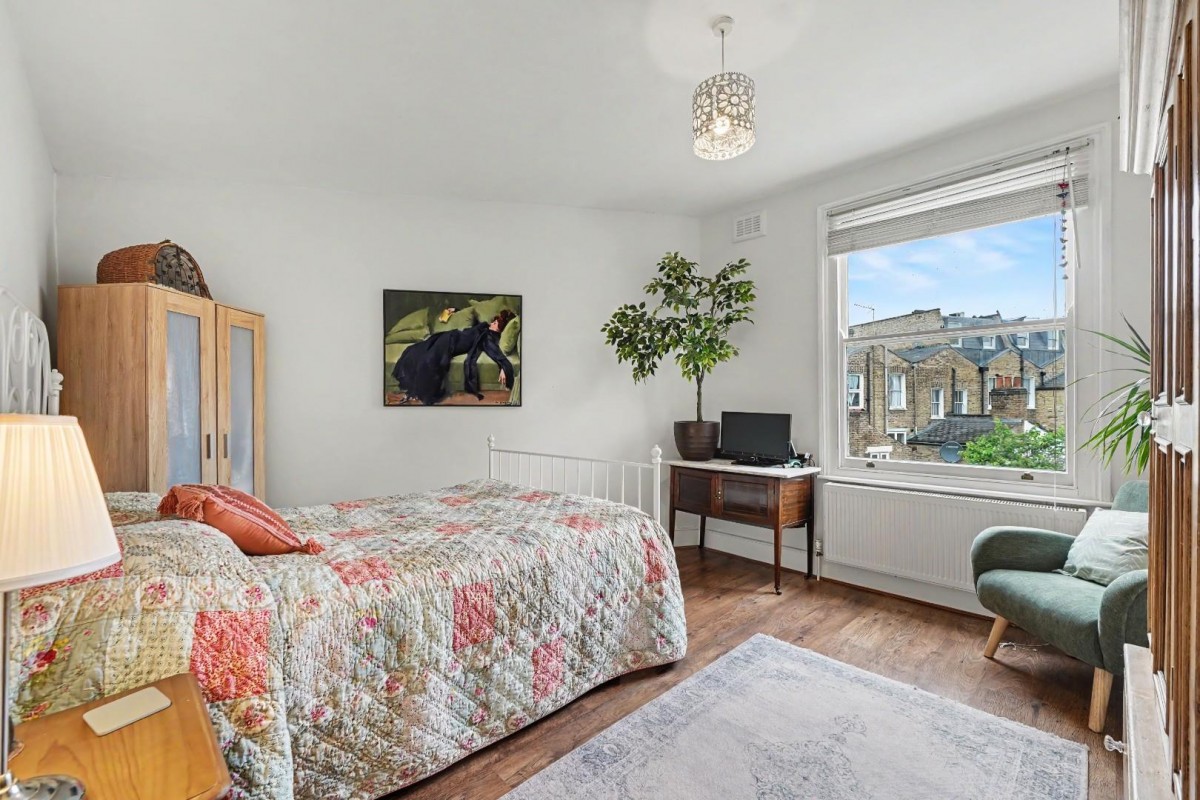 Dynevor Road, London, N16