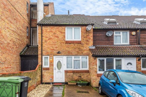 Oakham Close, London, SE6 4LQ