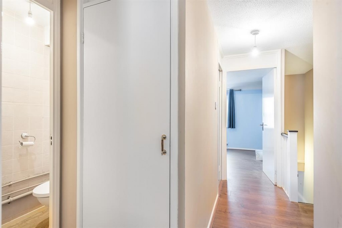 Oakham Close, London, SE6 4LQ