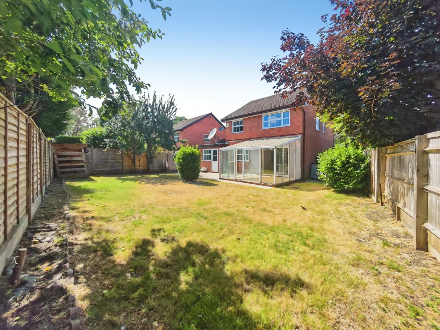 4 bedroom House for sale in Hale End, Bracknell