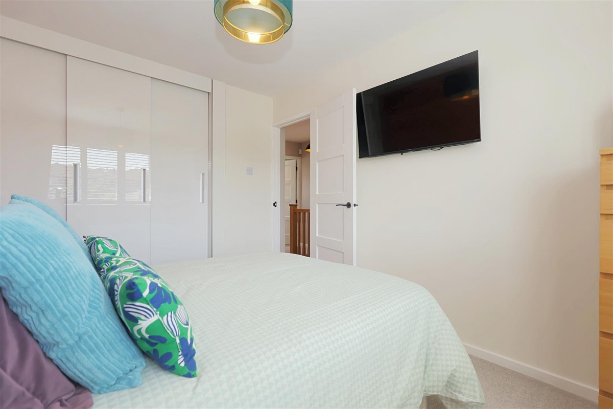 Carr Wood Close, Calverley, Leeds, LS28 5UB