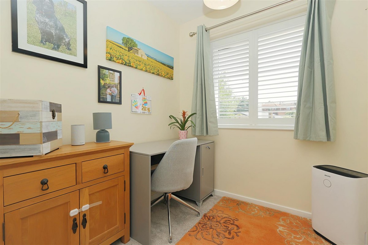 Carr Wood Close, Calverley, Leeds, LS28 5UB