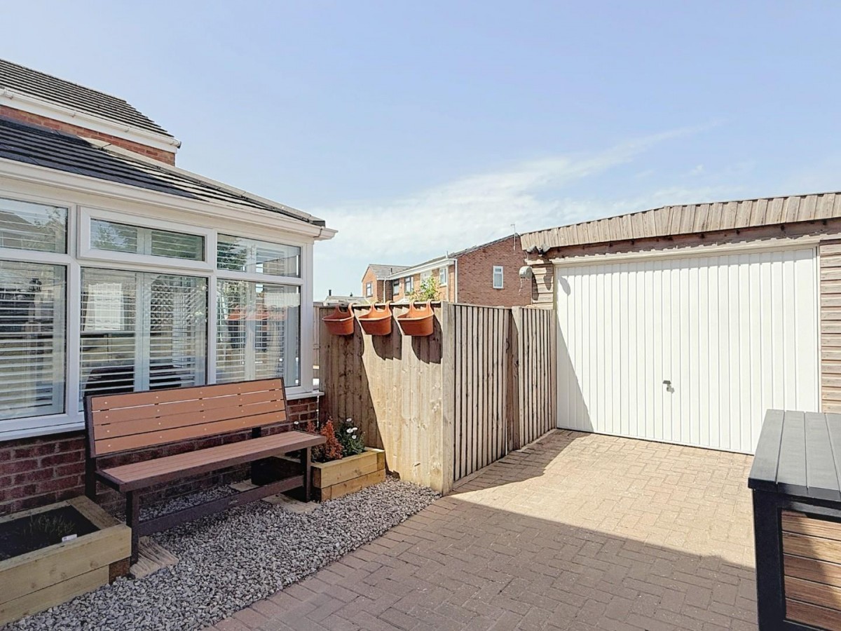 Carr Wood Close, Calverley, Leeds, LS28 5UB