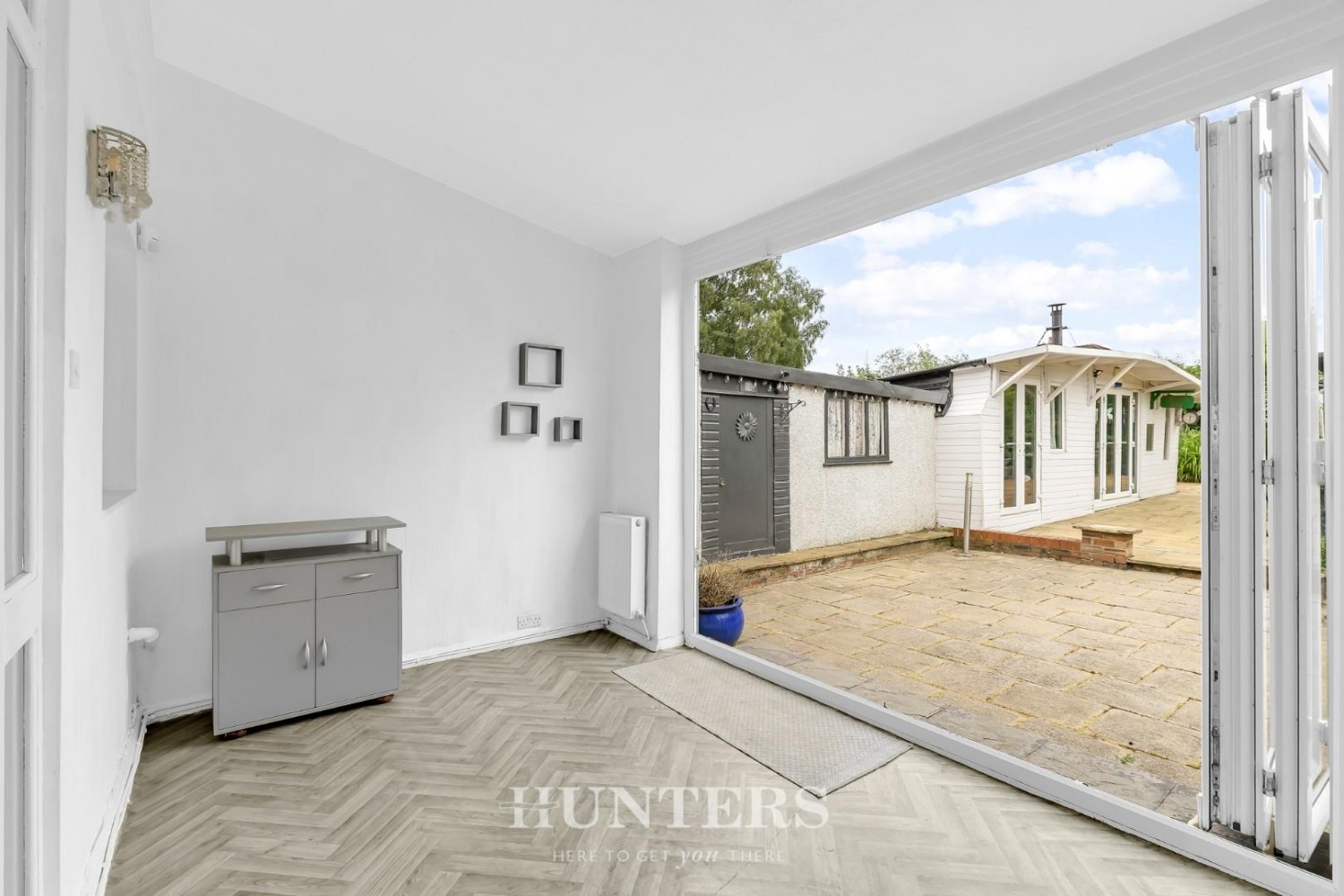 3 bedroom House for sale in Parkfield Road North, Manchester, M40