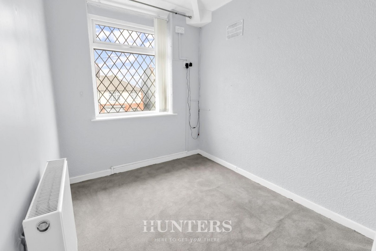 Parkfield Road North, Manchester, M40