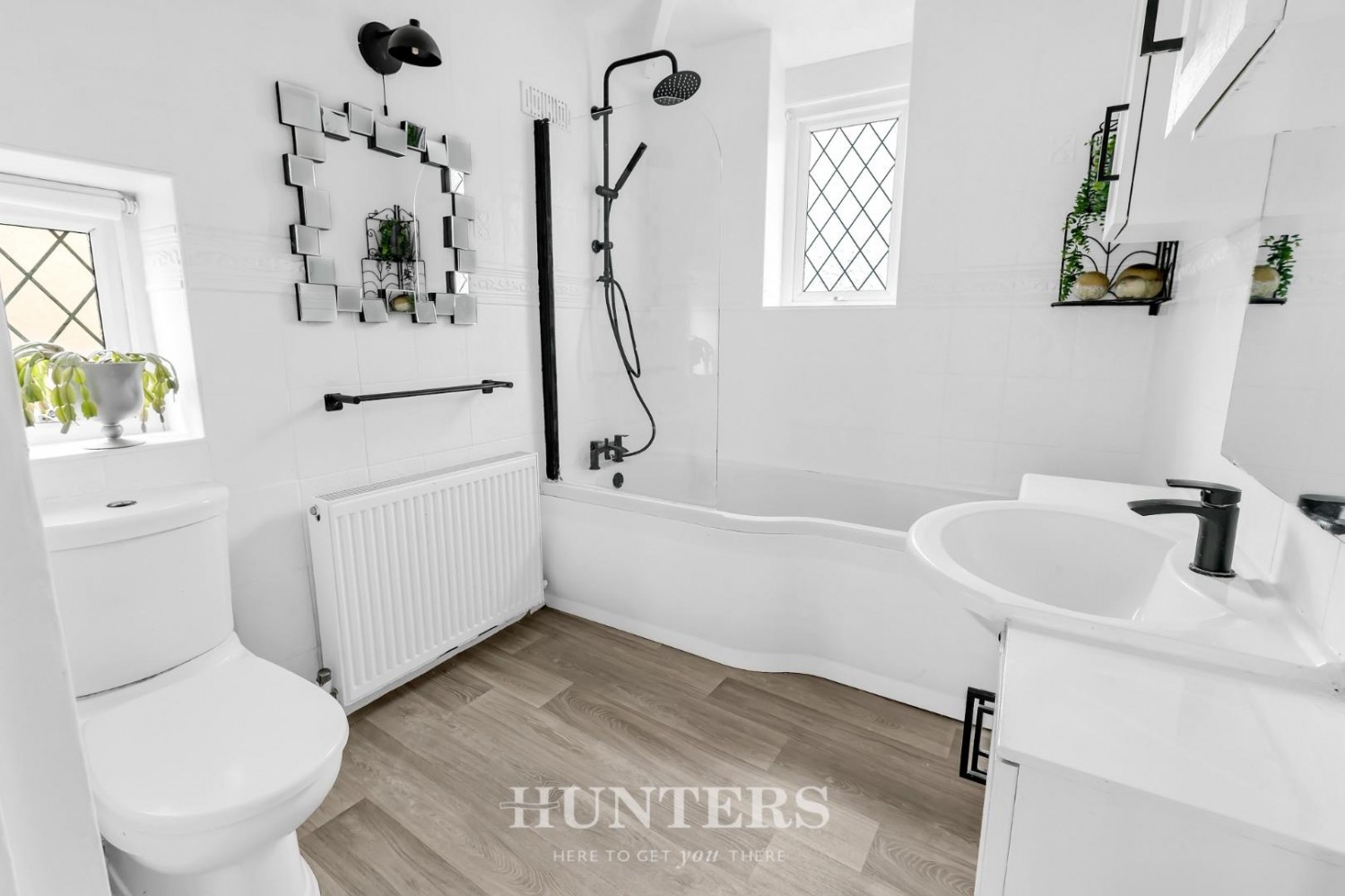 3 bedroom House for sale in Parkfield Road North, Manchester, M40