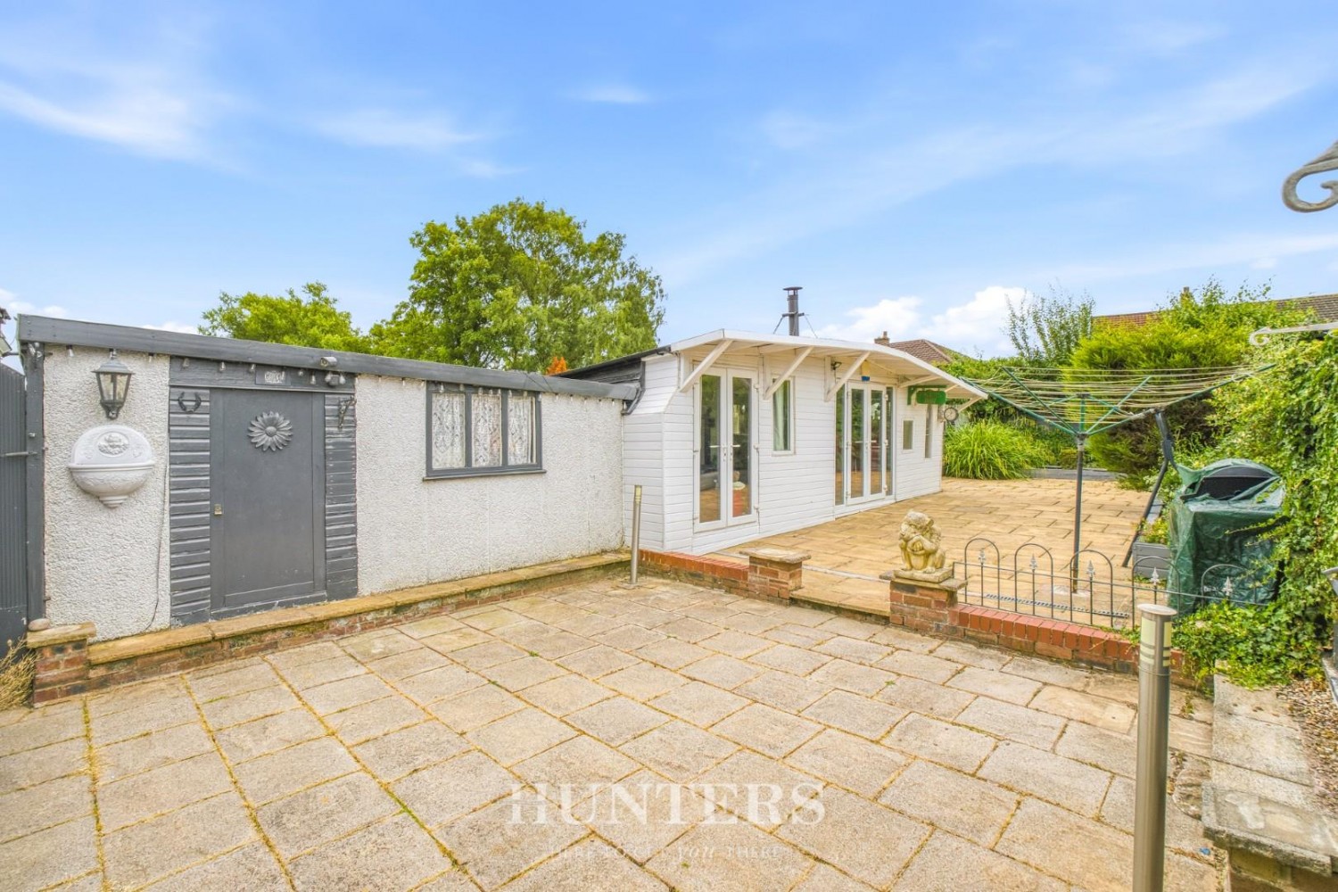 3 bedroom House for sale in Parkfield Road North, Manchester, M40