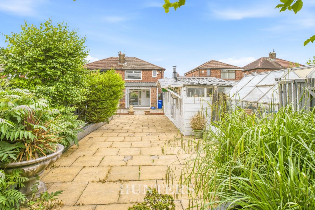 Parkfield Road North, Manchester, M40