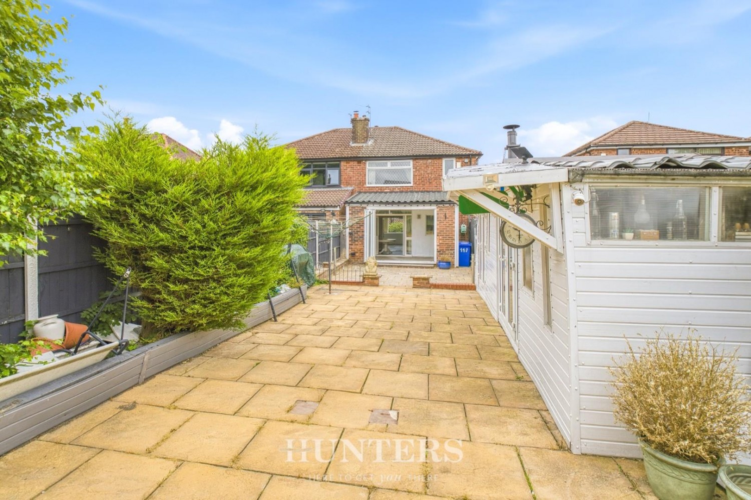 3 bedroom House for sale in Parkfield Road North, Manchester, M40