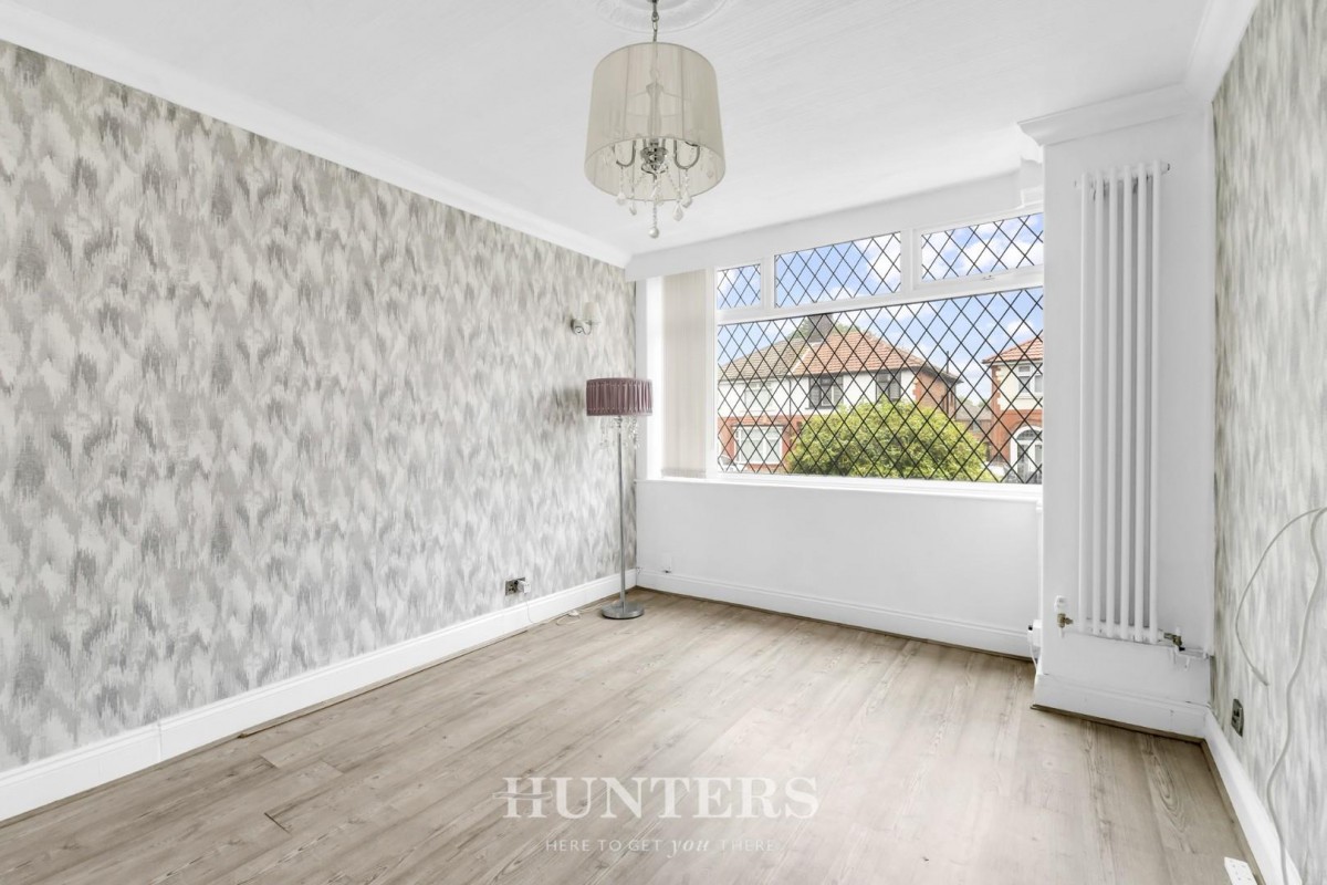 Parkfield Road North, Manchester, M40