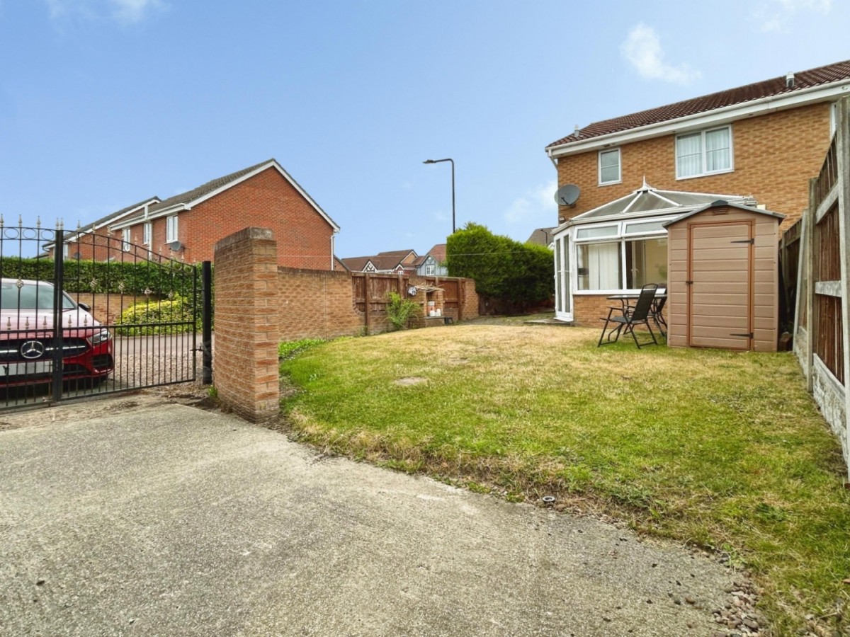 Gileswood Crescent, Brampton Bierlow, Rotherham