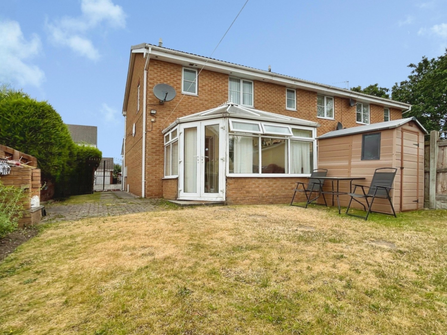 3 bedroom House for sale in Gileswood Crescent, Brampton Bierlow, Rotherham