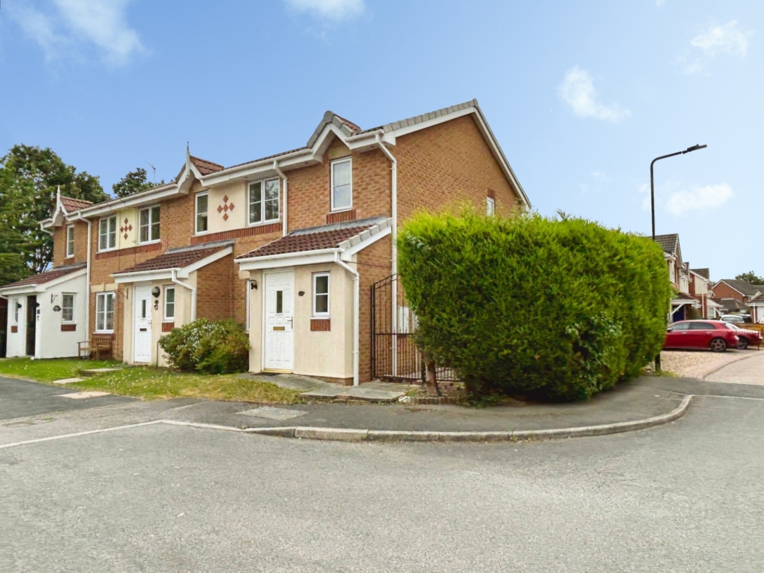 3 bedroom House for sale in Gileswood Crescent, Brampton Bierlow, Rotherham