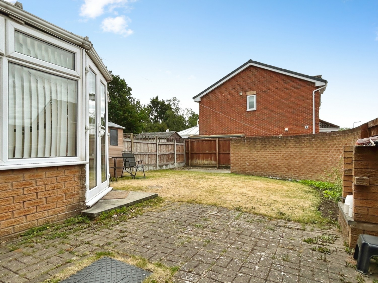3 bedroom House for sale in Gileswood Crescent, Brampton Bierlow, Rotherham